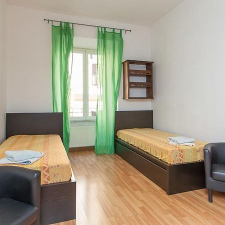 Rental In Rome Santini Apartment Ruang foto