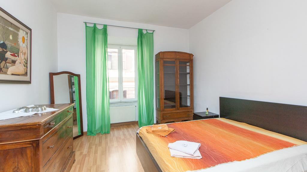 Rental In Rome Santini Apartment Ruang foto