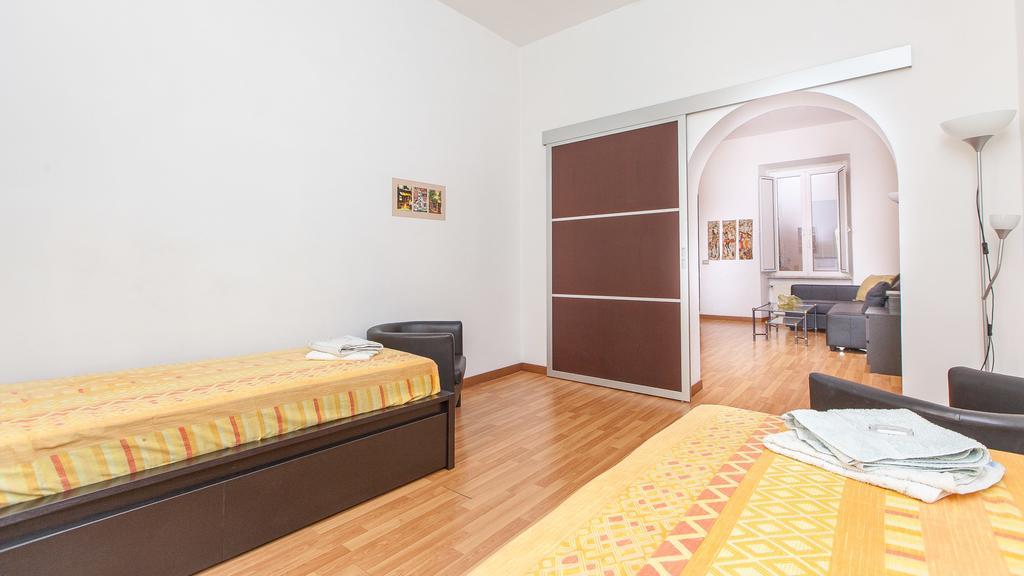 Rental In Rome Santini Apartment Ruang foto
